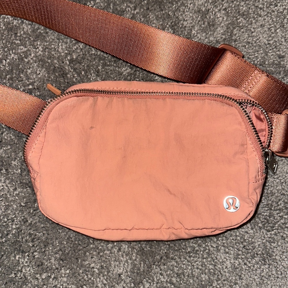 Original Lululemon Peach Belt Bag